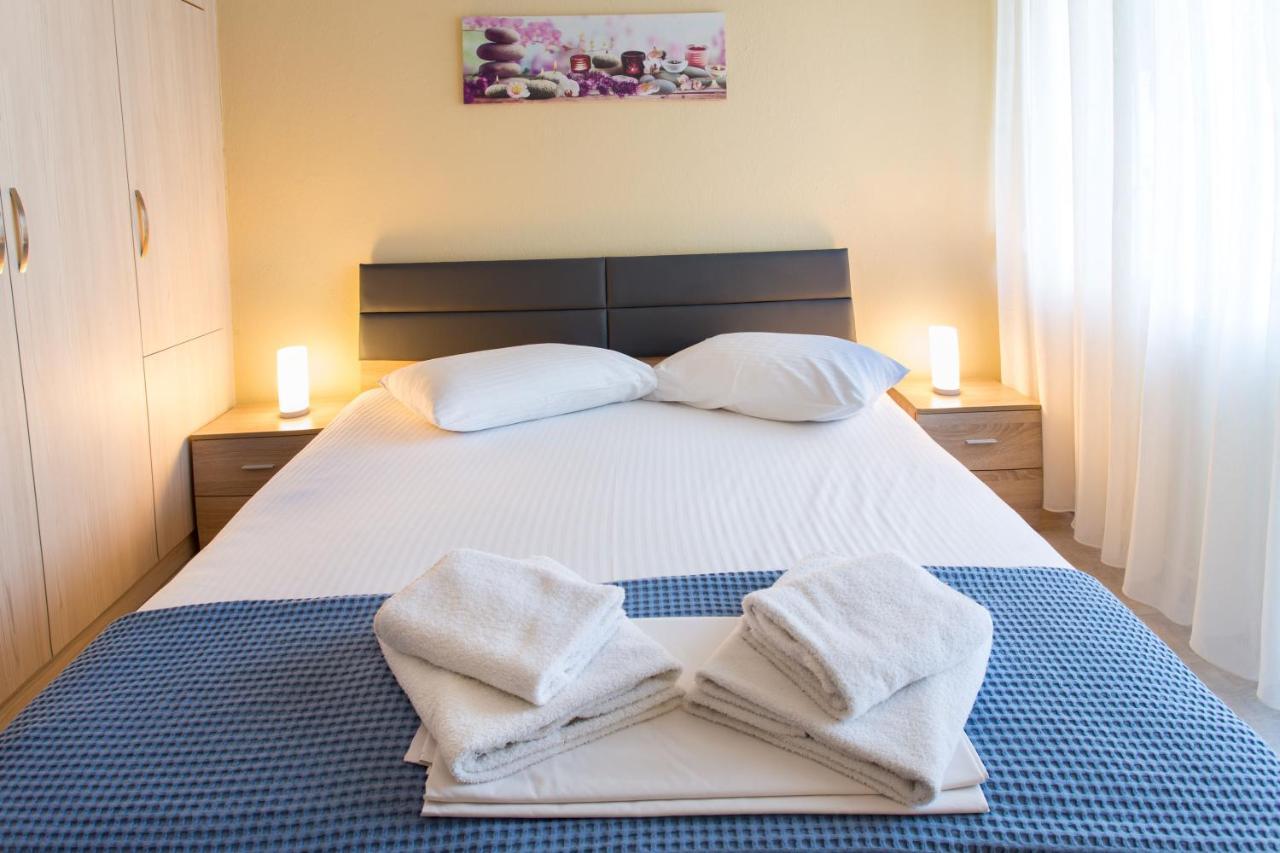 Kate'S Modern 2 Bedroom Apartment In Perea Peraía Zewnętrze zdjęcie