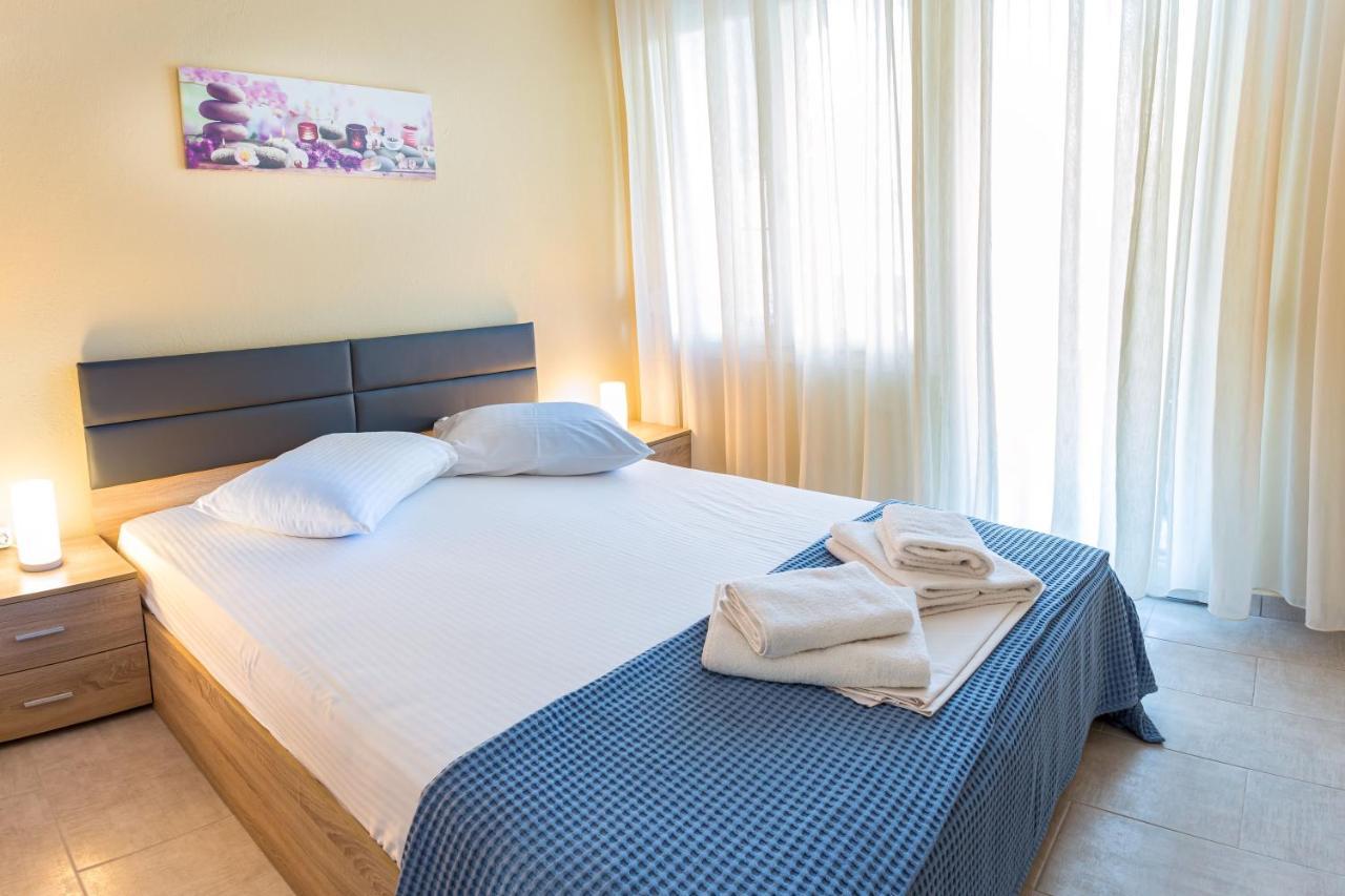 Kate'S Modern 2 Bedroom Apartment In Perea Peraía Zewnętrze zdjęcie